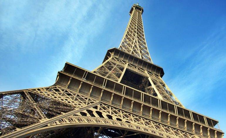 Why Eiffel Tower is in 7 Wonders of the World?