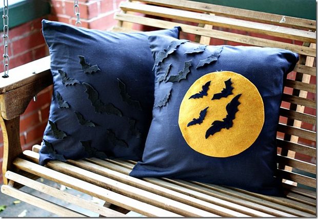  DIY Pillow Ideas for Halloween