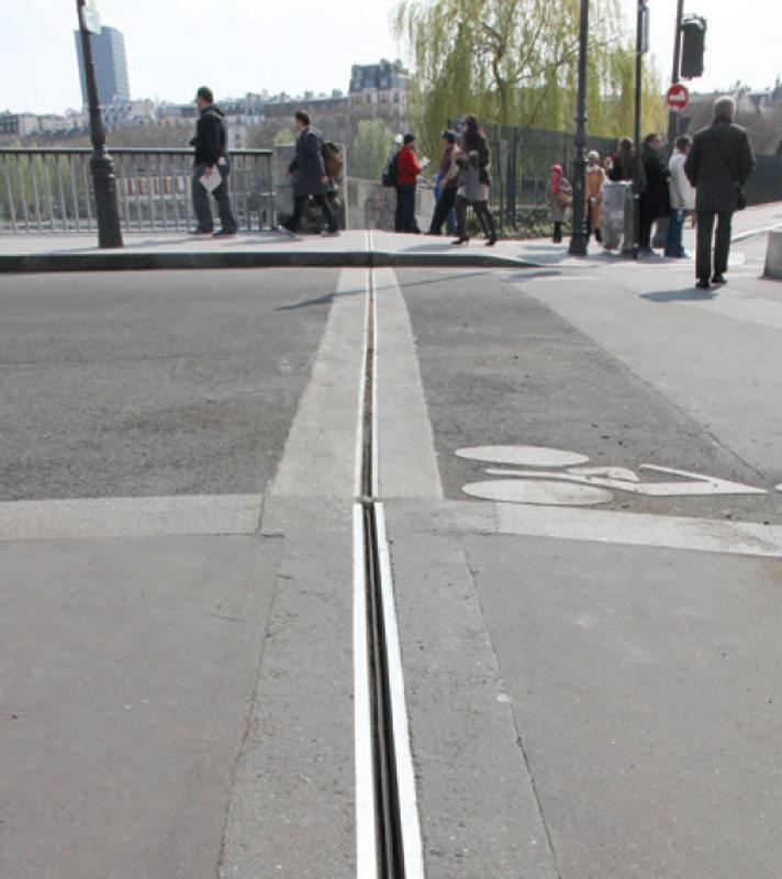 Noising Expansion Joint