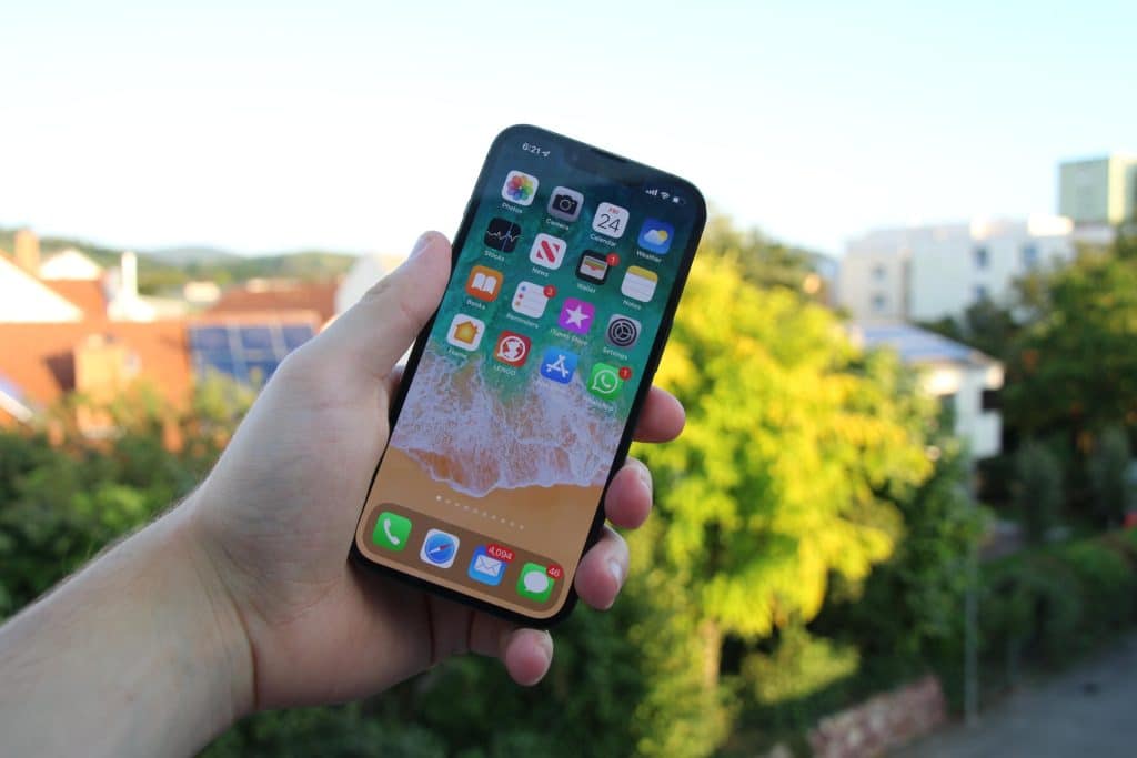 iPhone 15 pro max with the thinnest bezels yet